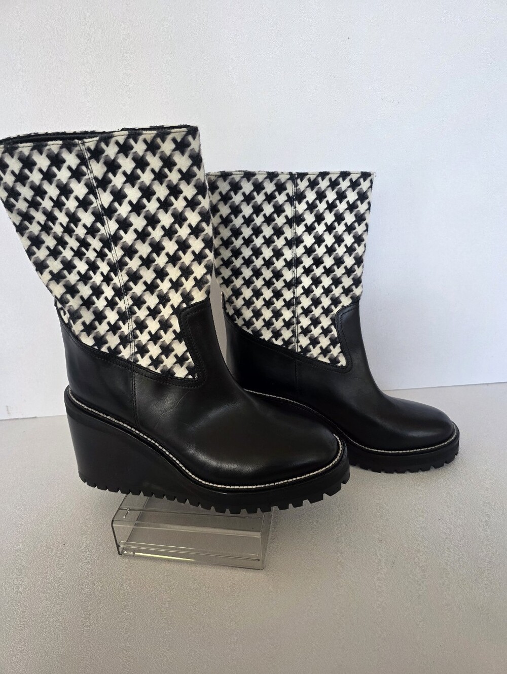 Jimmy Choo Yola Two-Tone Houndstooth Wedge Boots Chunky Lug Sole Leather 37 7